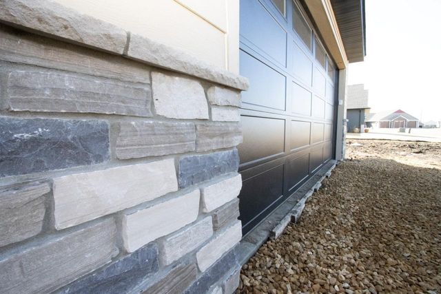 11 Sunset Court, North Mankato, MN 56003