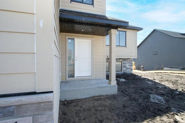 11 Sunset Court, North Mankato, MN 56003