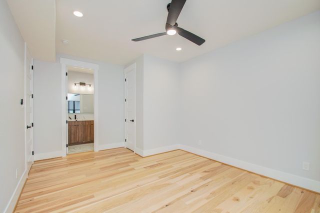 7016 Staffordshire Boulevard B, Houston, TX 77030