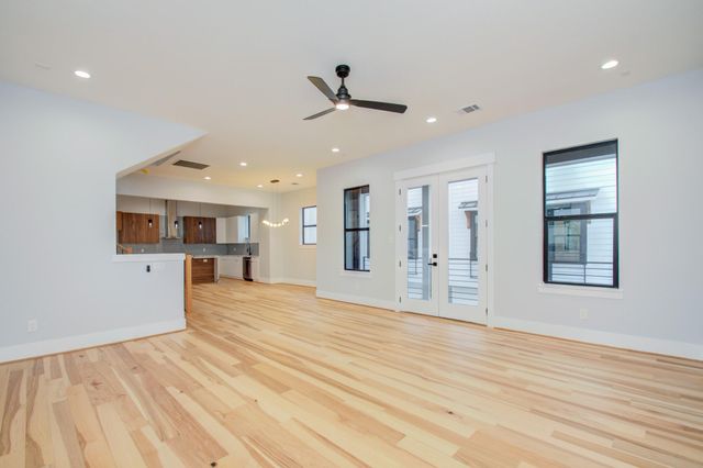 7016 Staffordshire Boulevard B, Houston, TX 77030