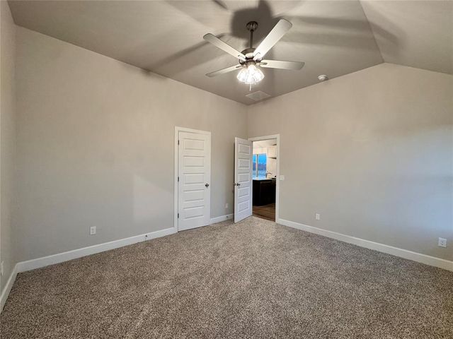 9300 NW 143rd Street, Yukon, OK 73099
