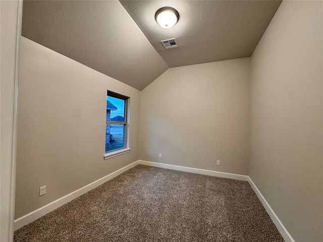 9300 NW 143rd Street, Yukon, OK 73099