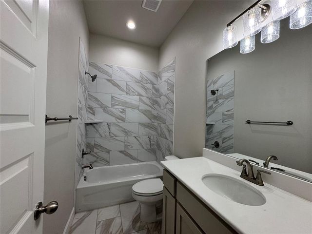 9300 NW 143rd Street, Yukon, OK 73099