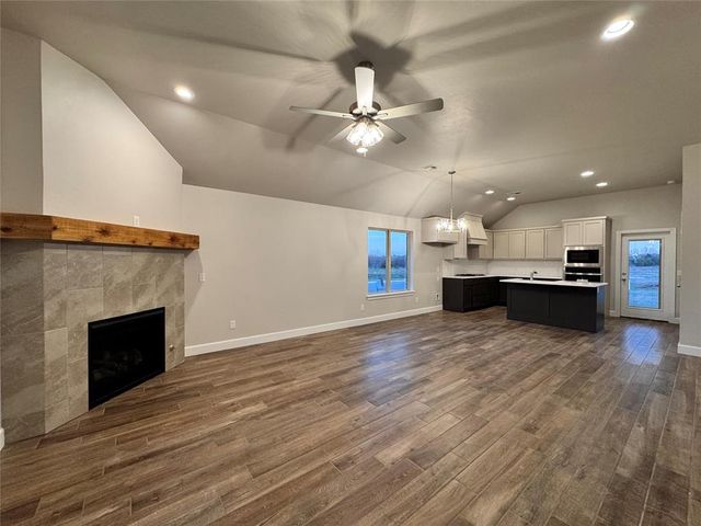 9300 NW 143rd Street, Yukon, OK 73099