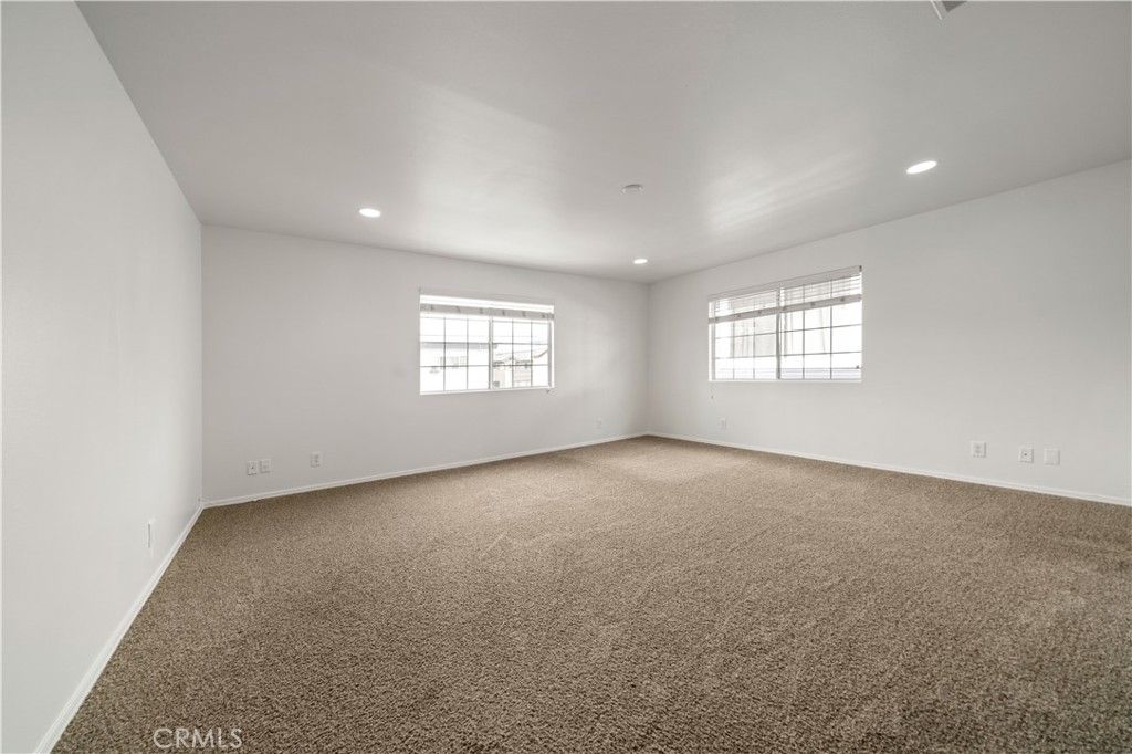 Image 17 of property listing at 420 Cerritos Avenue, Long Beach, CA 90802