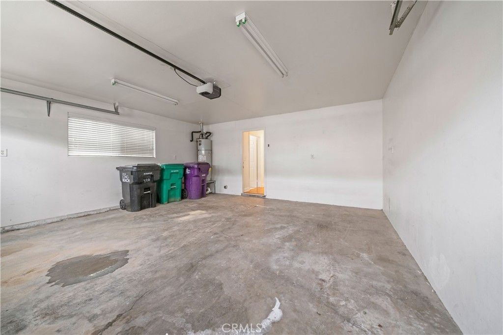 Image 33 of property listing at 420 Cerritos Avenue, Long Beach, CA 90802