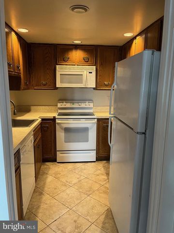 4100 11TH ST N, Arlington, VA 22201