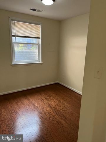 4100 11TH ST N, Arlington, VA 22201