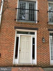 4100 11TH ST N, Arlington, VA 22201