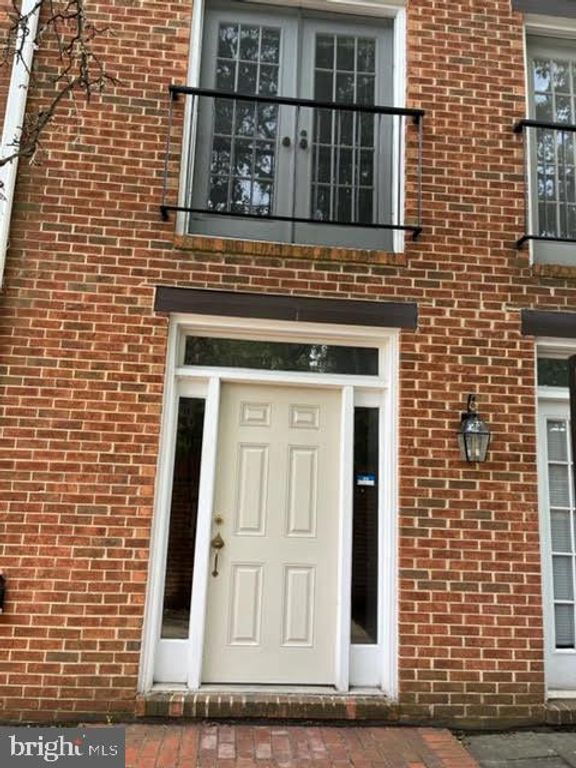 4100 11TH ST N, Arlington, VA 22201