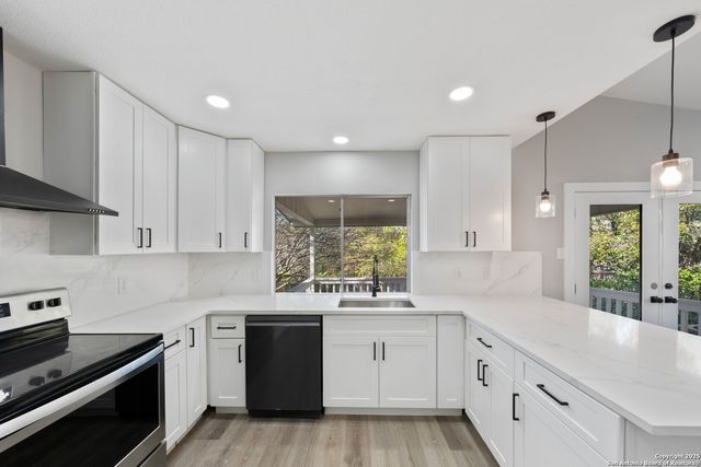 109 Deerglen, Universal City, TX 78148