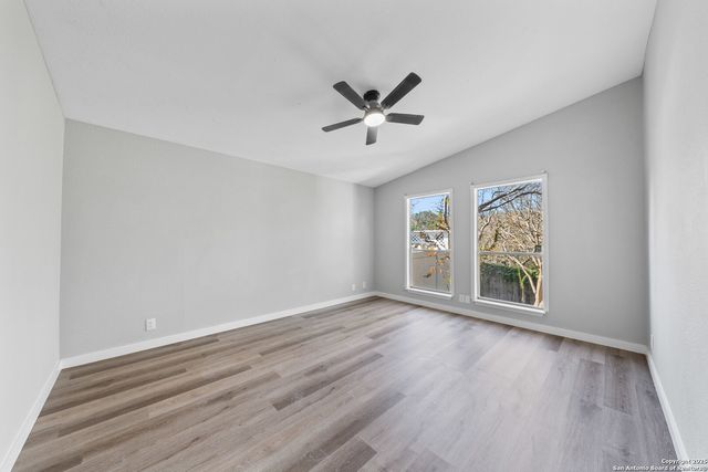 109 Deerglen, Universal City, TX 78148