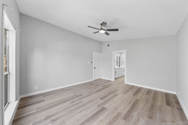 109 Deerglen, Universal City, TX 78148