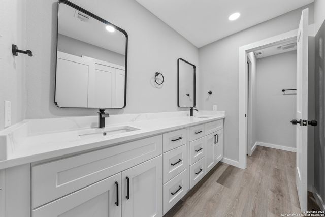 109 Deerglen, Universal City, TX 78148