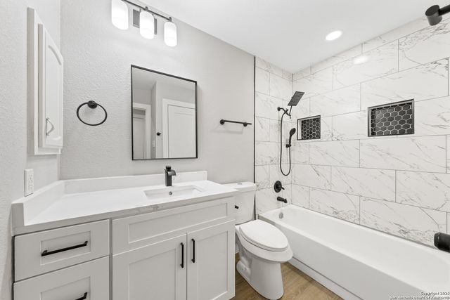 109 Deerglen, Universal City, TX 78148