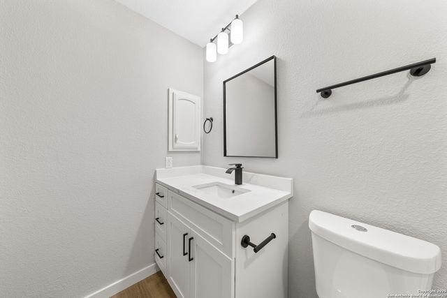 109 Deerglen, Universal City, TX 78148