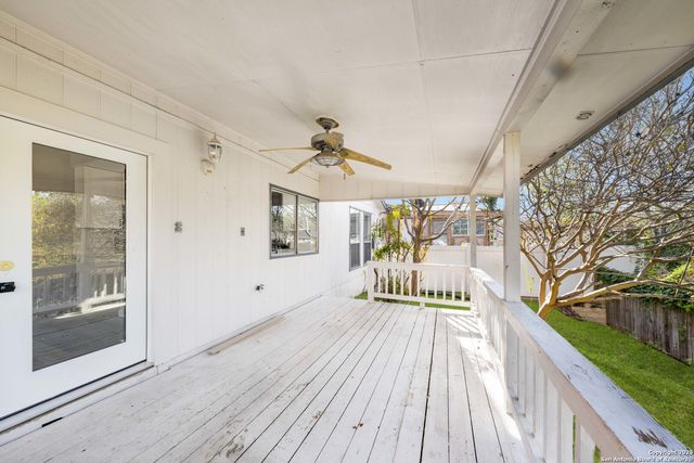 109 Deerglen, Universal City, TX 78148