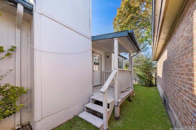 109 Deerglen, Universal City, TX 78148