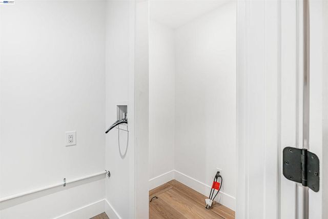 3035 Logan St, Oakland, CA 94601