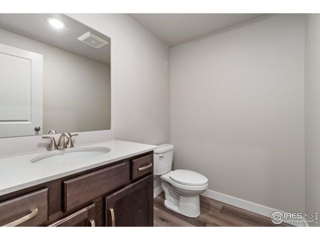 410 High Point Dr B-104, Longmont, CO 80504