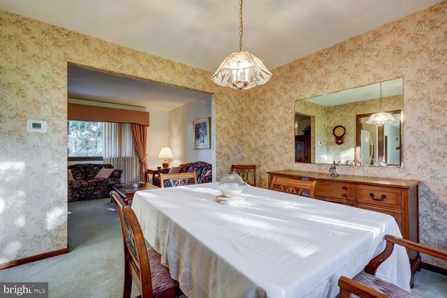 6121 GENEVA DR, East Petersburg, PA 17520