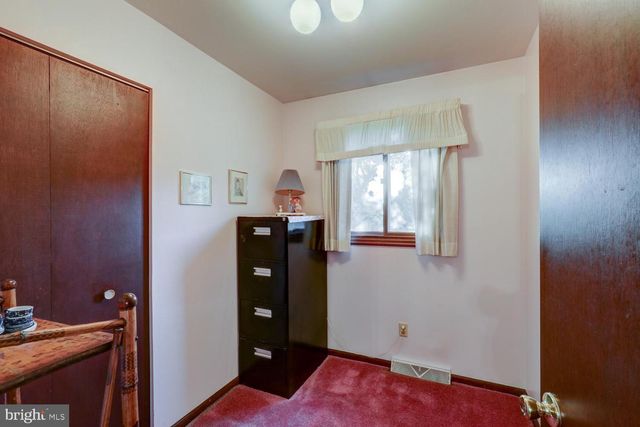 6121 GENEVA DR, East Petersburg, PA 17520