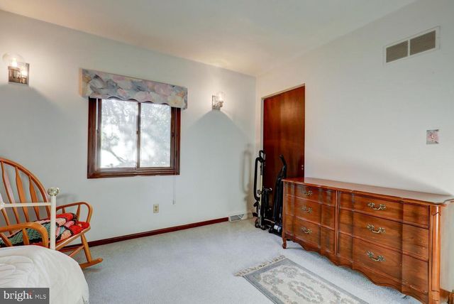 6121 GENEVA DR, East Petersburg, PA 17520