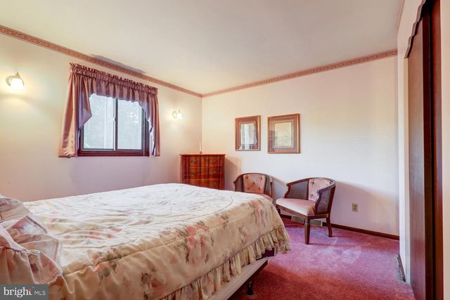 6121 GENEVA DR, East Petersburg, PA 17520