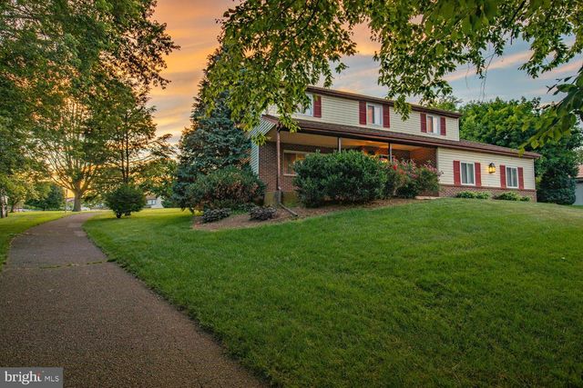 6121 GENEVA DR, East Petersburg, PA 17520