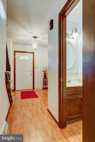 6121 GENEVA DR, East Petersburg, PA 17520