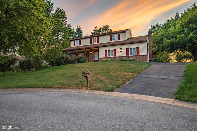 6121 GENEVA DR, East Petersburg, PA 17520