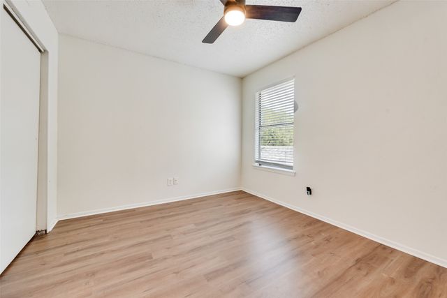 602 Timberline Drive, Hurst, TX 76053