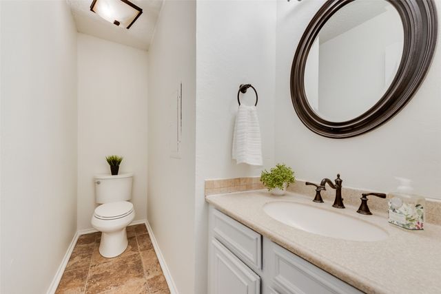 602 Timberline Drive, Hurst, TX 76053