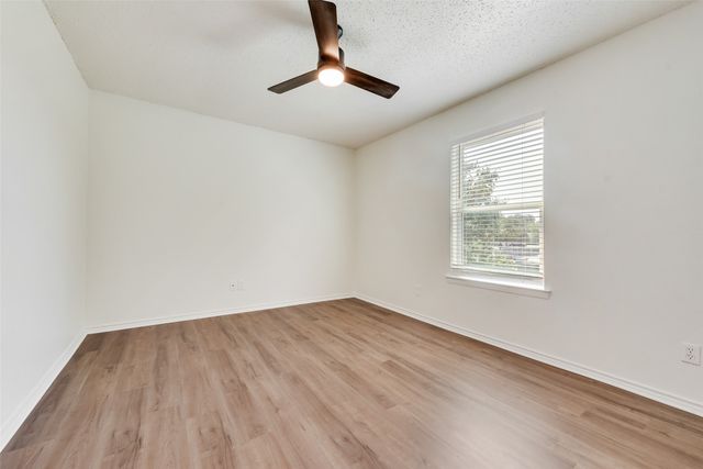 602 Timberline Drive, Hurst, TX 76053