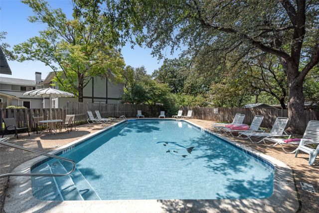 602 Timberline Drive, Hurst, TX 76053