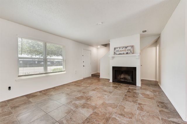 602 Timberline Drive, Hurst, TX 76053