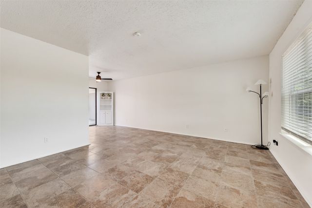 602 Timberline Drive, Hurst, TX 76053