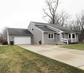 13455 Jennifer Drive, Perry, MI 48872