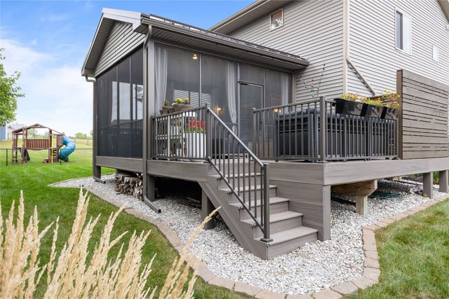 310 SW Murffys Run Court, Ankeny, IA 50023