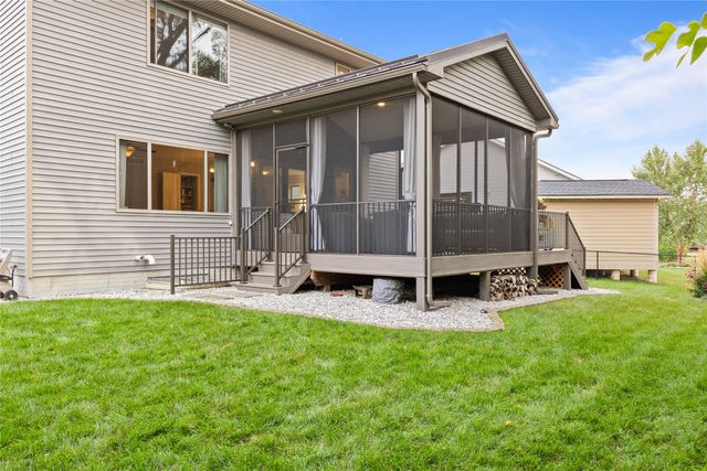 310 SW Murffys Run Court, Ankeny, IA 50023