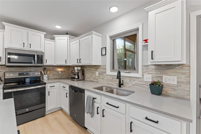 310 SW Murffys Run Court, Ankeny, IA 50023