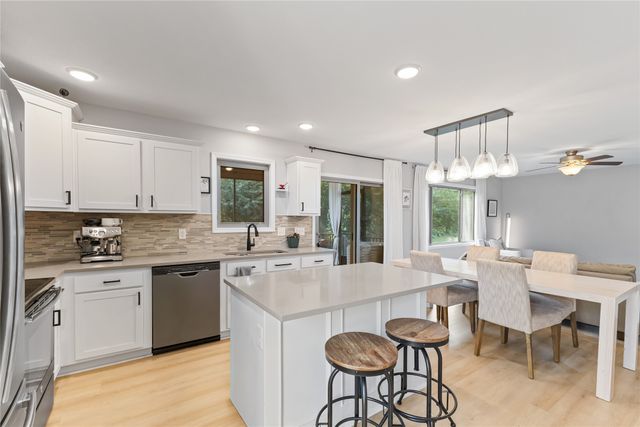 310 SW Murffys Run Court, Ankeny, IA 50023