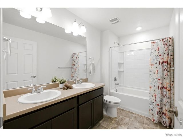 6807 Gateway Crossing Street, Wellington, CO 80549