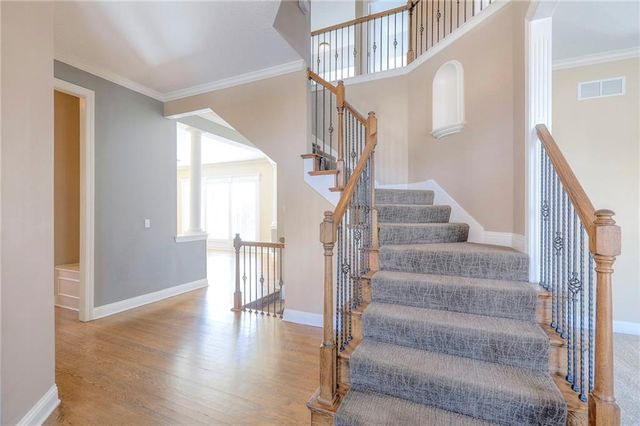 19011 W 99th Street, Lenexa, KS 66220