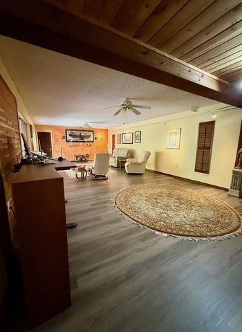 2048 SW 28th Terrace, Fort Lauderdale, FL 33312