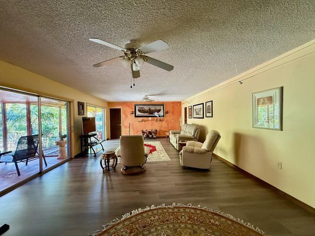 2048 SW 28th Terrace, Fort Lauderdale, FL 33312