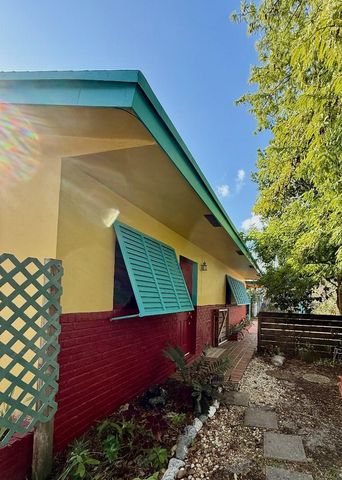 2048 SW 28th Terrace, Fort Lauderdale, FL 33312