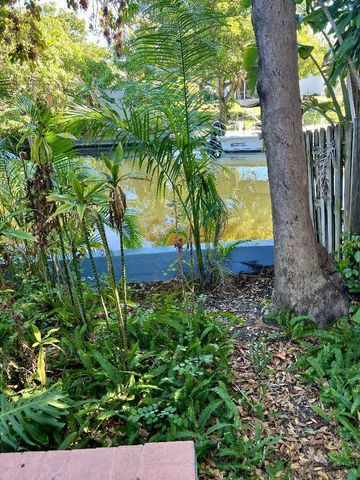 2048 SW 28th Terrace, Fort Lauderdale, FL 33312