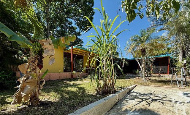 2048 SW 28th Terrace, Fort Lauderdale, FL 33312