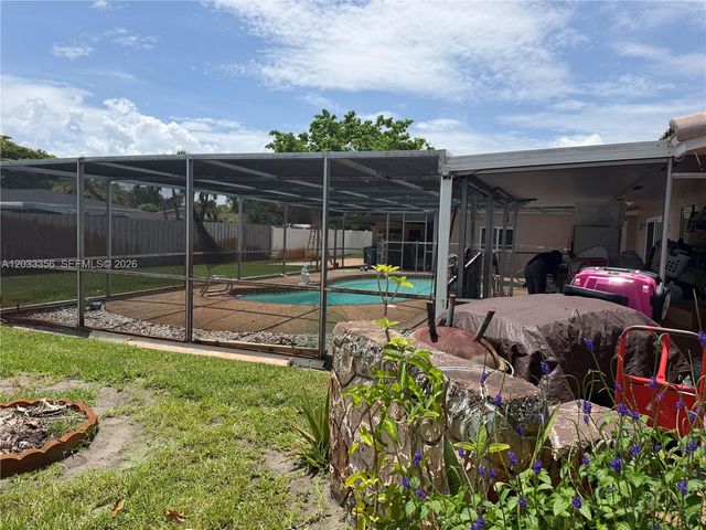 300 SW 68th Avenue, Margate, FL 33068